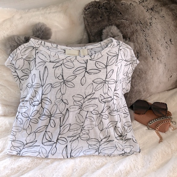 Cynthia Rowley Tops - Cynthia Rowley, boho white/black leaf print 100% linen short sleeve top small